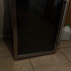 Mini Fridge 