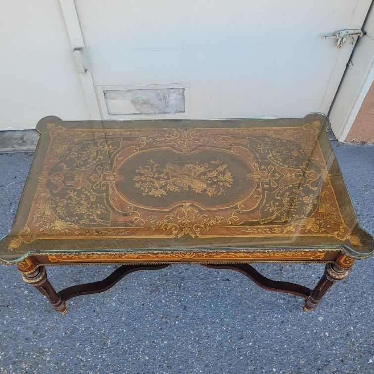 Coffee Table With Glass Top