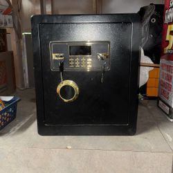 2.2 Cubic Foot Box Safe