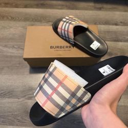 Burberry Slides Size 10