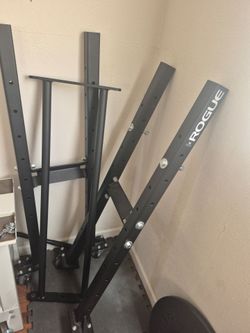 Rogue weights rack 💪