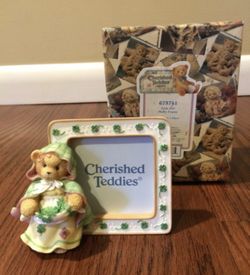 Brand New Cherished Teddies Irish girl photo frame