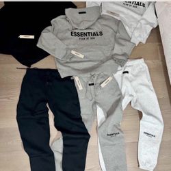 🔥 ESSENTIALS SETS AVAILABLE – S/M/L/XL 🔥