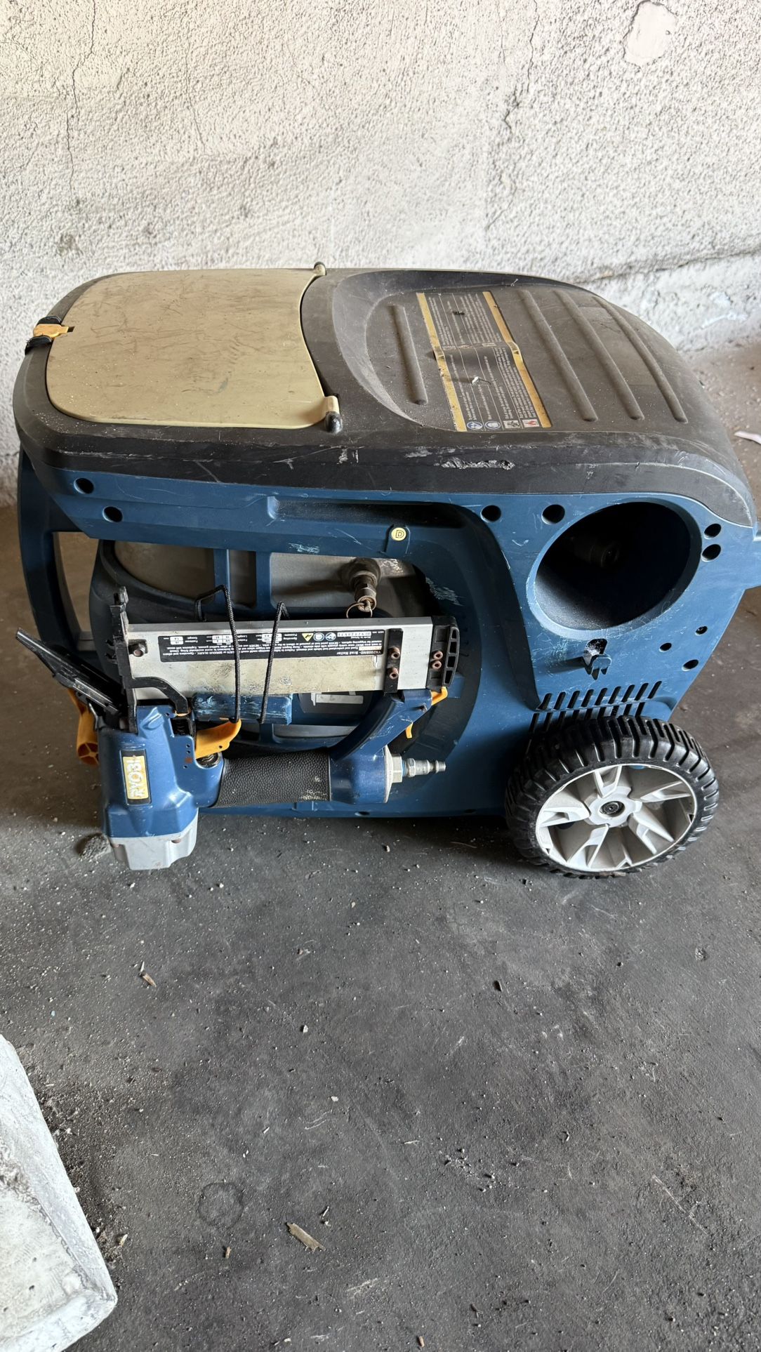 RYOBI GENERAL PURPOSE AIR COMPRESSOR