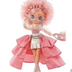 LOL Surprise Present Surprise Miss Celebrate Fashion Doll