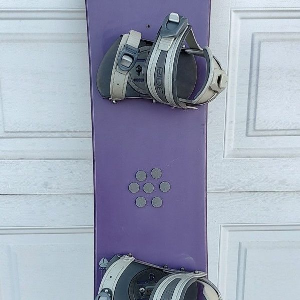 burton charger fifty six snowboard 152cm Twin can anyone identify this snowboard