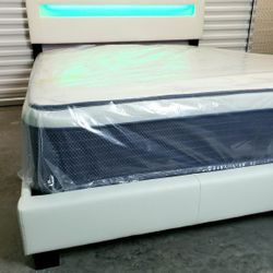 NEW QUEEN PILLOW TOP MATTRESS and BOX SPRING. Bed frame not included 👍