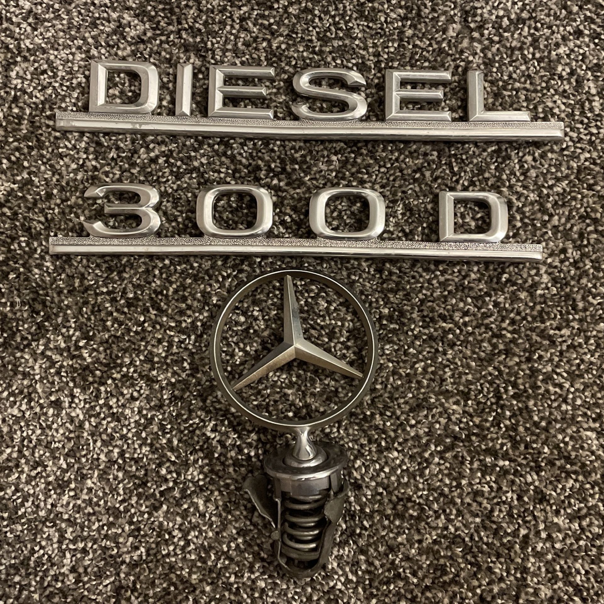 Mercedes 300D Diesel Emblems