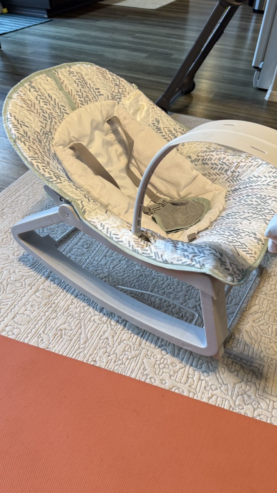 Baby Bouncer/Rocker Chair