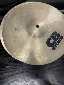 10 inch monitor speakers  And hi hats And a 16 inch symbol