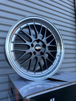 New 18” vors staggered wheels