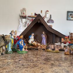 Vintage 1950s nativity Set