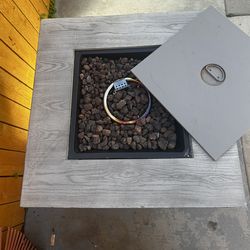 Fire pit table