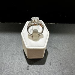 14K White Gold Diamond Ring Size 7 