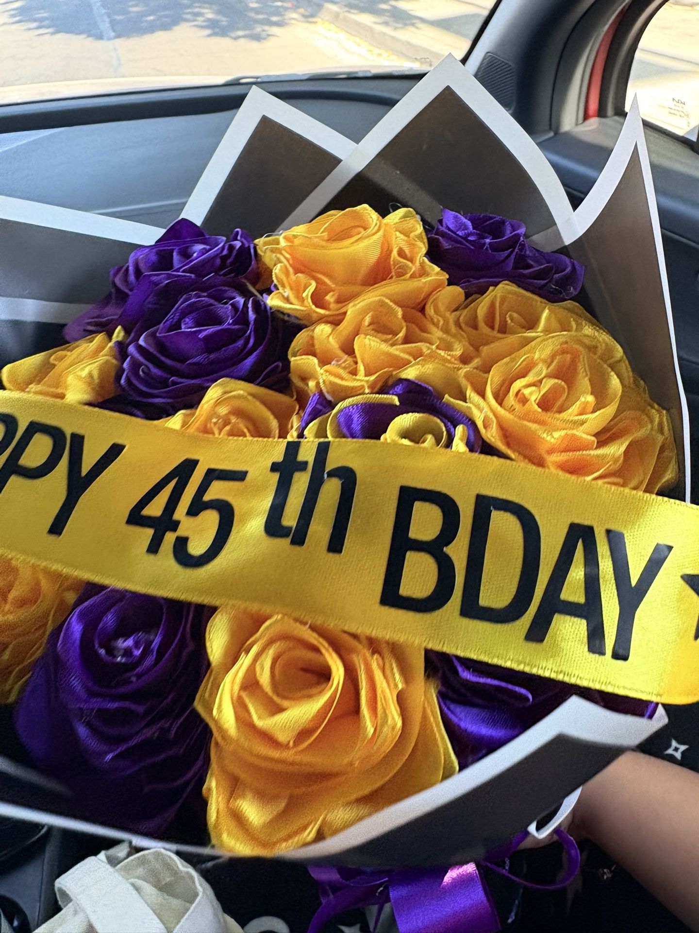 lakers bouquet