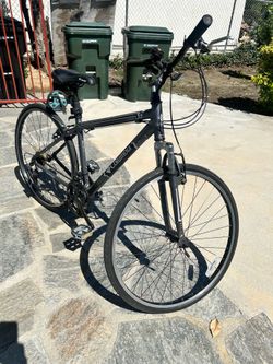 Colombia 21 Speed Hybrid Bike Aluminum Frame Rides great, well maintained, shifts great, adult size