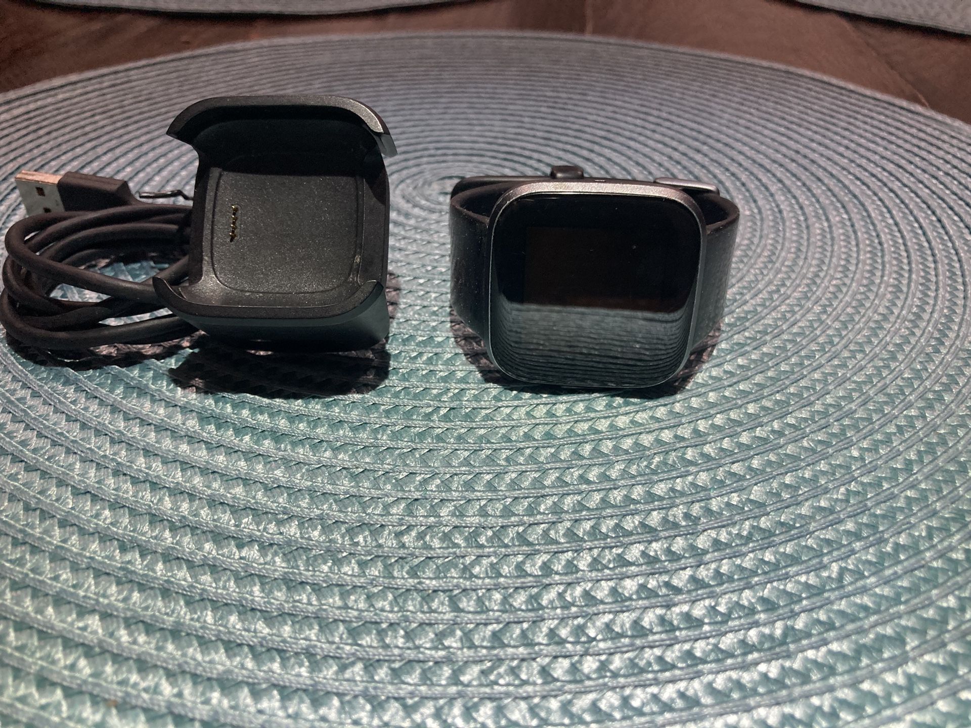 Fitbit Versa 2 Smartwatch (MNFB507)