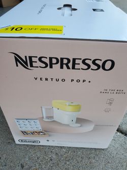 Nespresso Virtuo Pop + in Vert (yellow)  New in Box