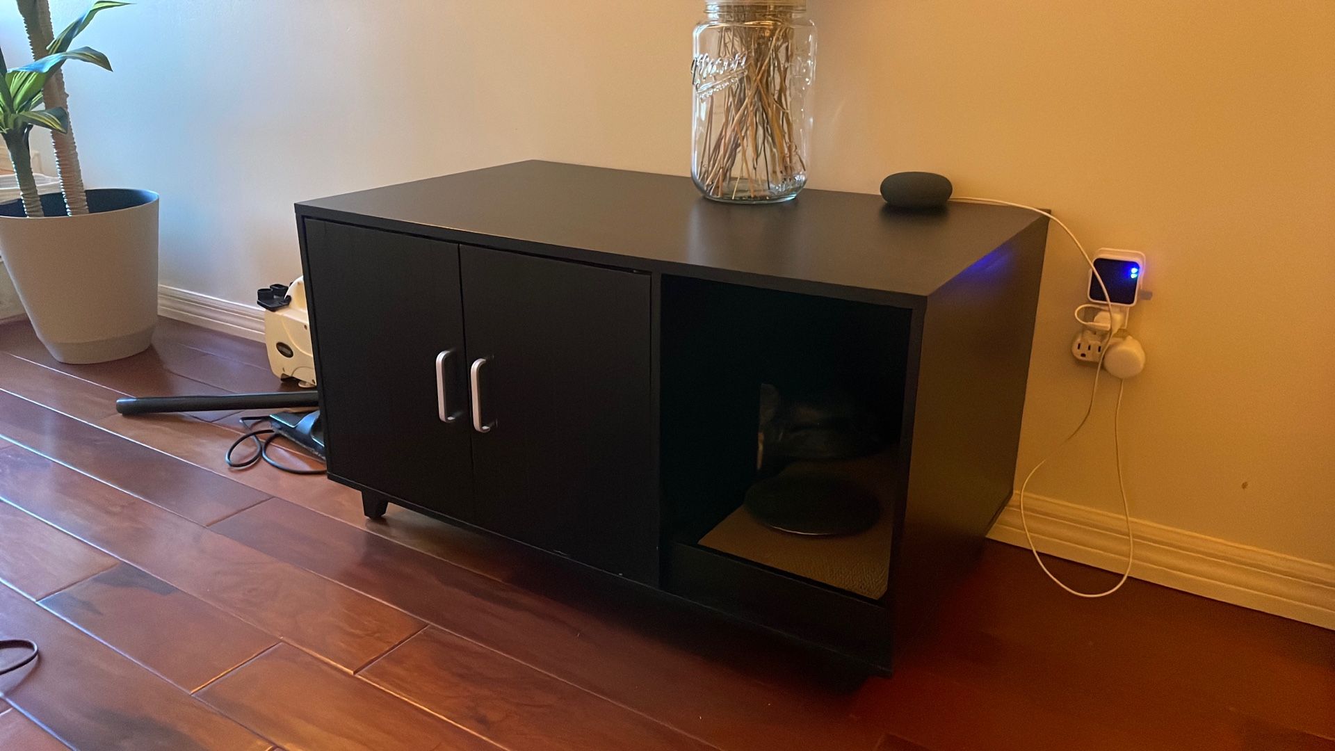 Litter Box Table
