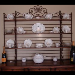 BEAUTIFUL BAKERS RACK