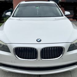 2012 BMW 7 Series