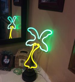 Neon lite palm tree yellow and green