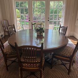 64” Round Oak Dinning Table With Leaf With 6 Chairs 