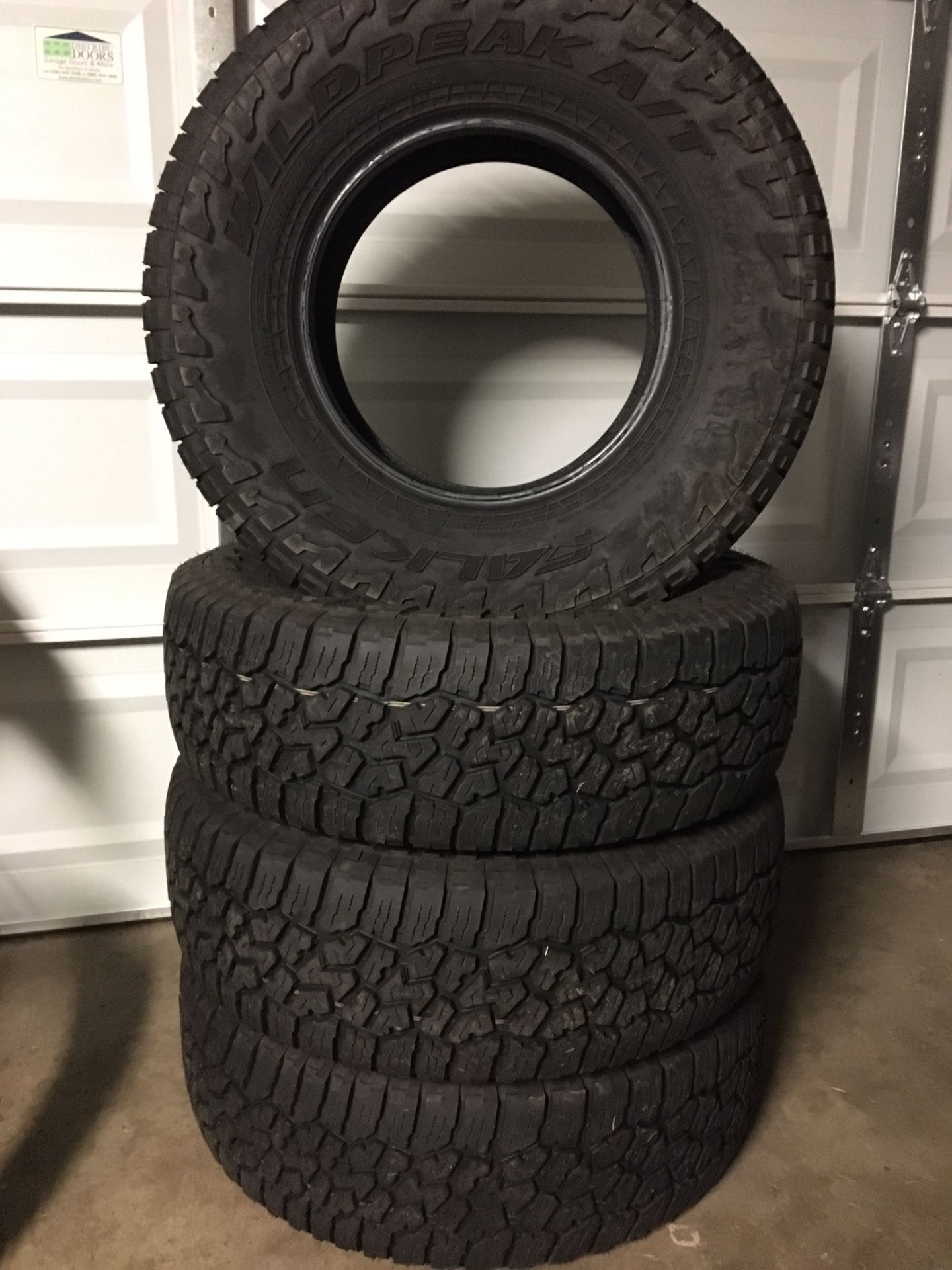 Falken Wildpeak AT3W 265/75/16