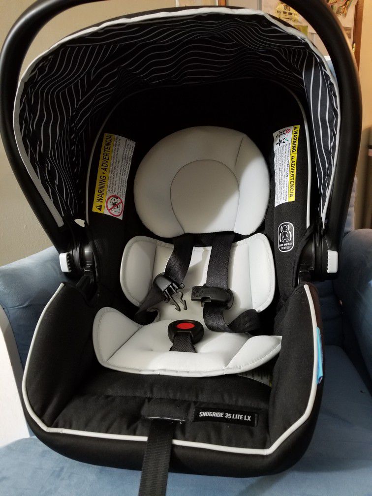 Graco Snugride 35 Lx Car Seat & Baby Trend Snap And Go Stroller