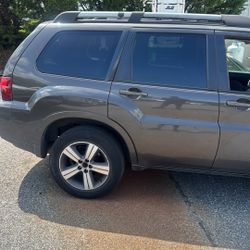2011 Mitsubishi Endeavor 