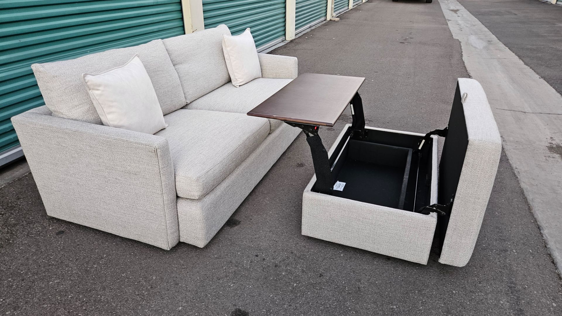 FREE DELIVERY!!! Crate & Barrel 