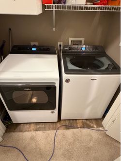 Whirlpool Washer & Dryer Set – Matching White Units