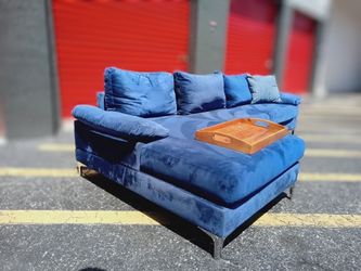 Free Delivery Today! Just cleaned. Blue sectional sofa modern couch. No rips or stains. Excellent condition!