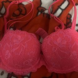 Victoria’s Secret  Lace  Push-up Bra Size 34B