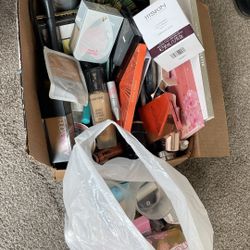 Lots Of Makeup!