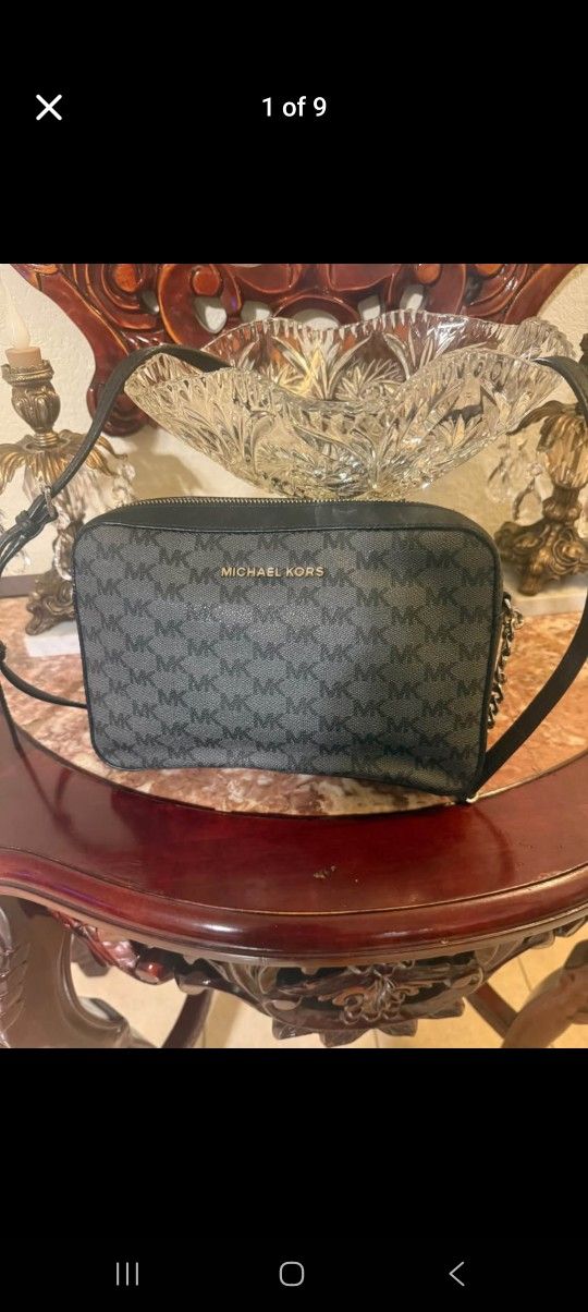 Michael Kors Crossbody