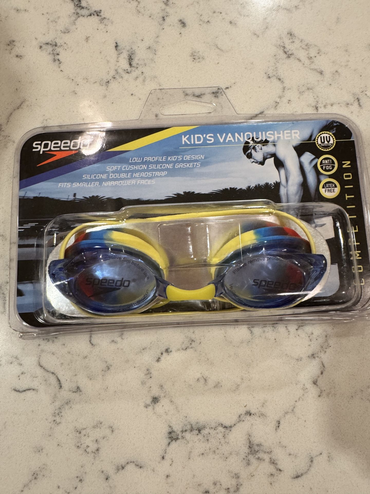 Kids Speedo Vanquisher Competition Swim Goggles