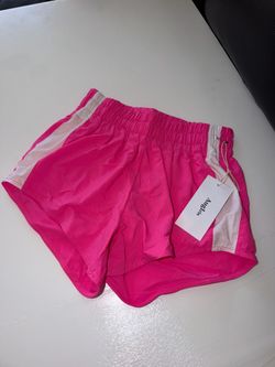 Augiris pink athletic shorts   Size S
