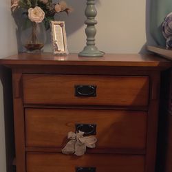 Nightstand 