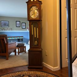 grandmother clock