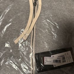 TYR.  Men’s Ultra Soft  Track Suit Size Xl , Grey & Black