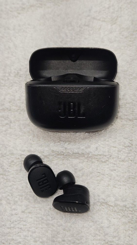 JBL TUNE 130 EARBUDS