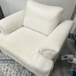 Nice Comfy Wide Chair 