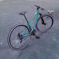 SPECIALIZED ARIEL NAVY GREEN ROAD BIKE