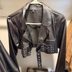 Cropped Leather Jacket 