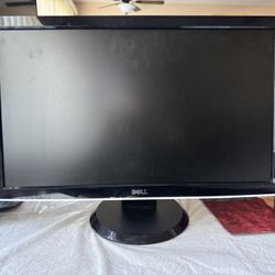 Dell St2410b 1920 x 1080 Resolution 24" Widescreen LCD Flat Panel Computer Monitor Display With Logitech speakers