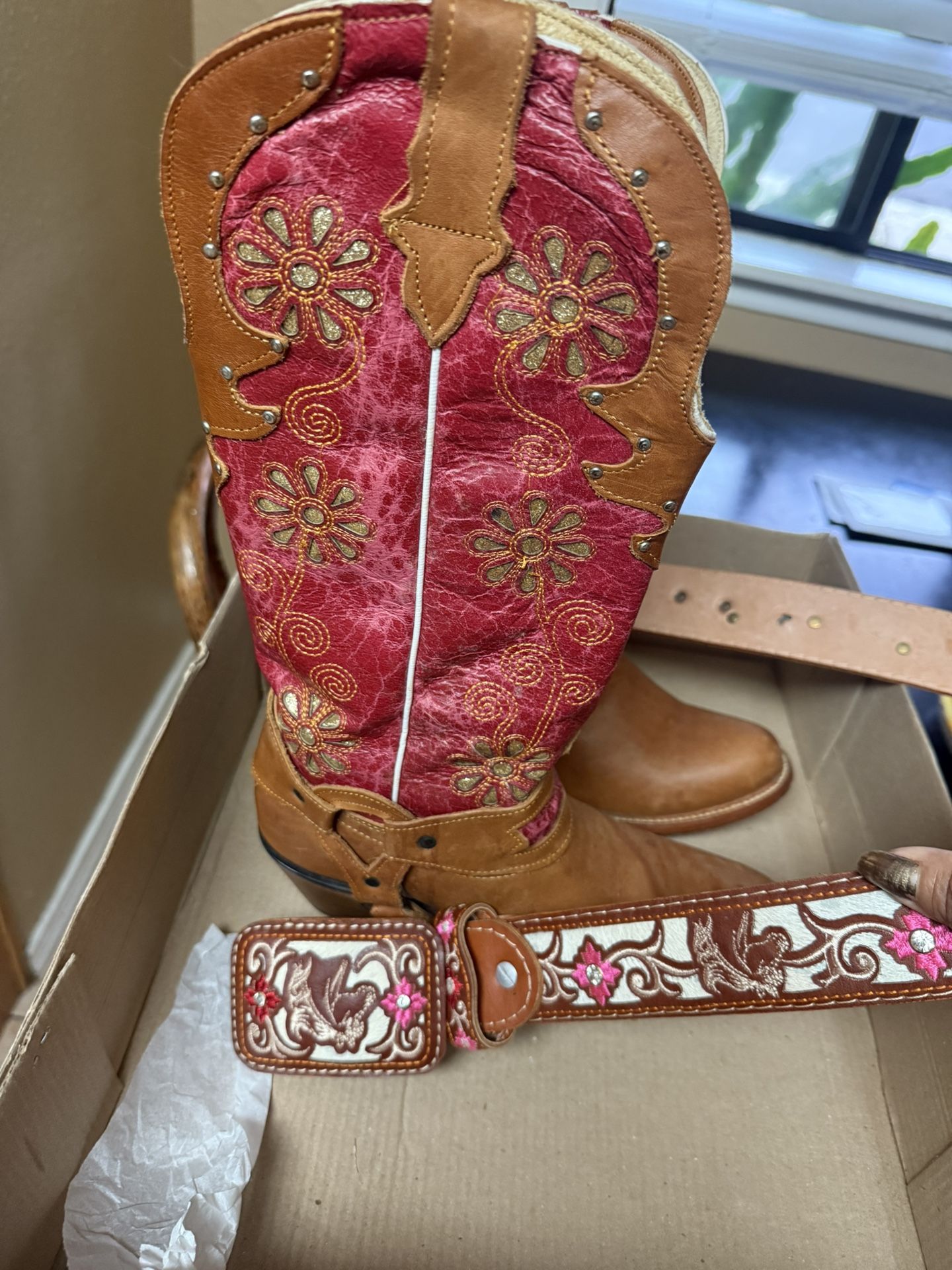 Botas Con Cinto De Mujer