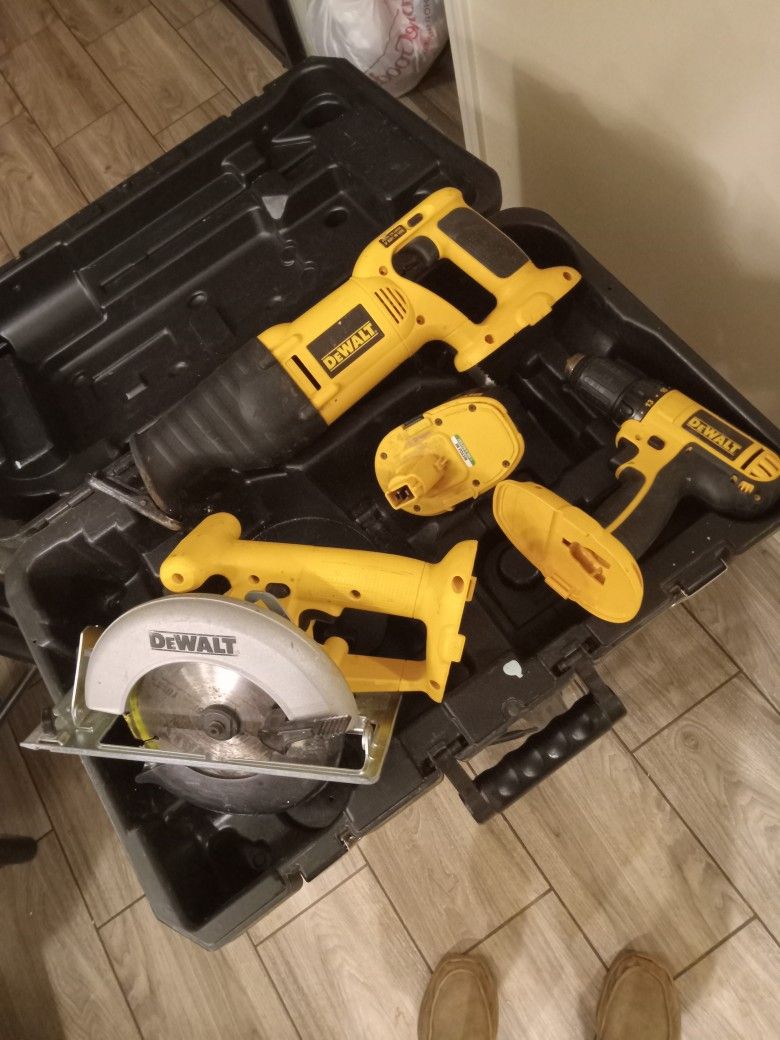 Dewalt 18v Combo Drill,skill Saw ,Sawzall And Battery And Charger