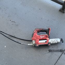 Milwaukee 18v Grease Gun + Battery Included
