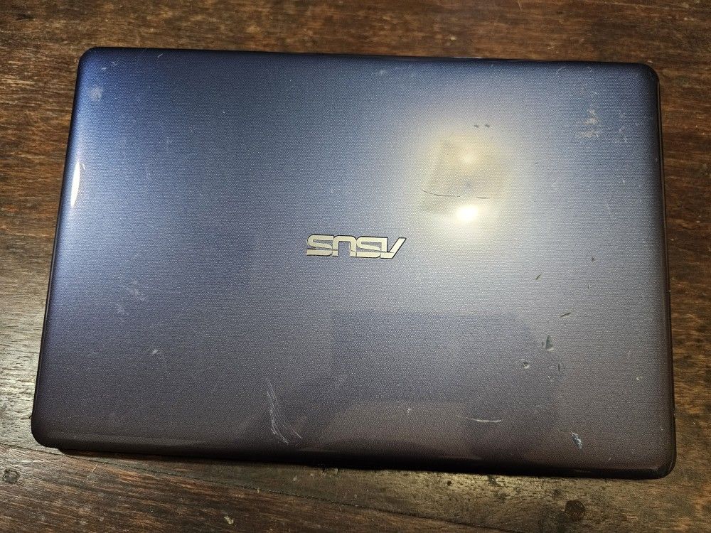 Asus Laptop Computer